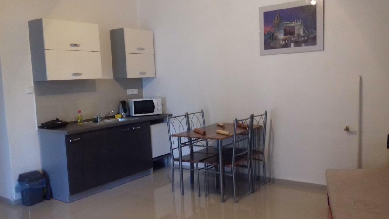 Apartman Silver Zadiel Exterior photo